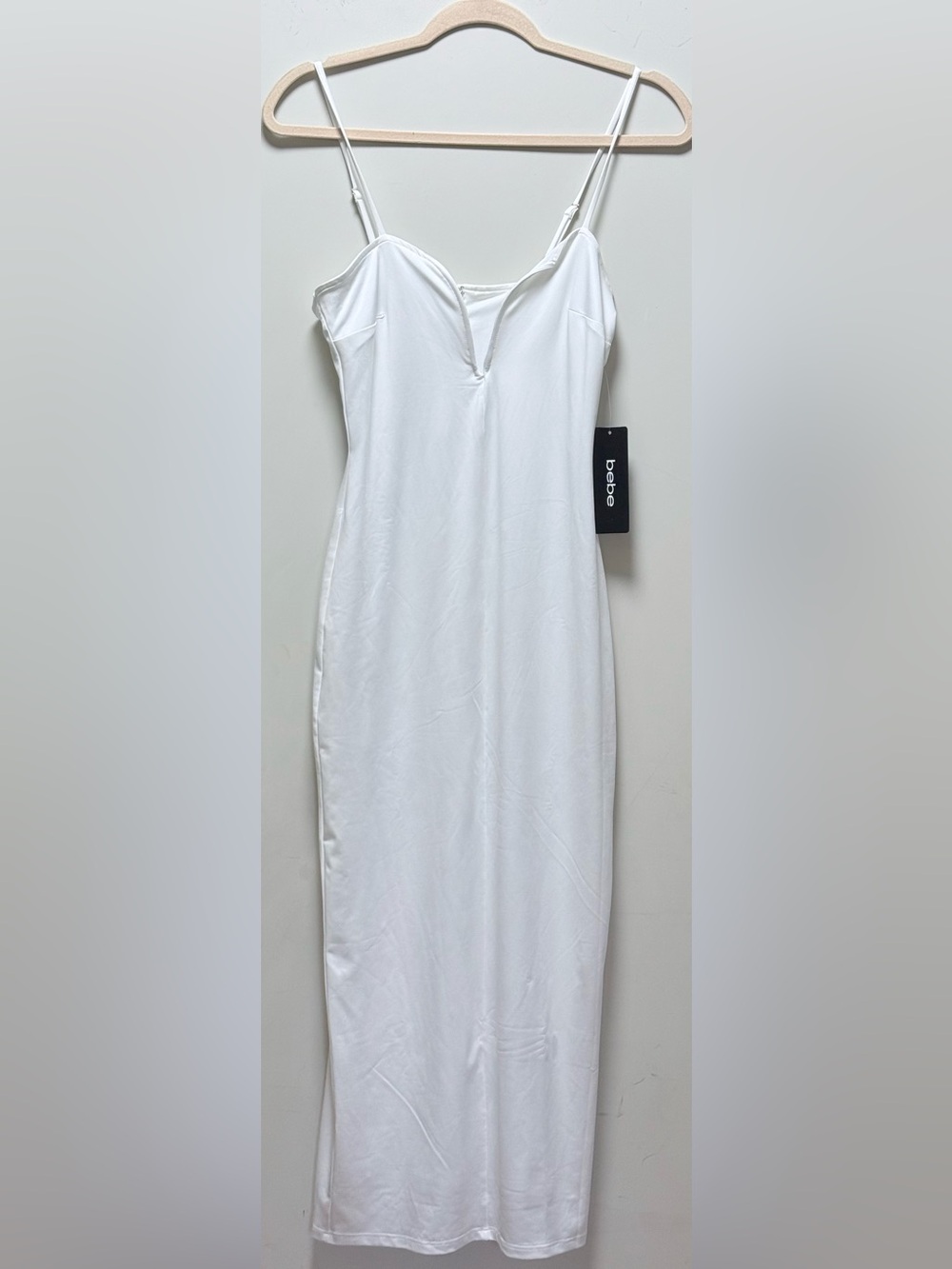 New BeBe Bodycon Sleeveless Dresss. White. Size Small